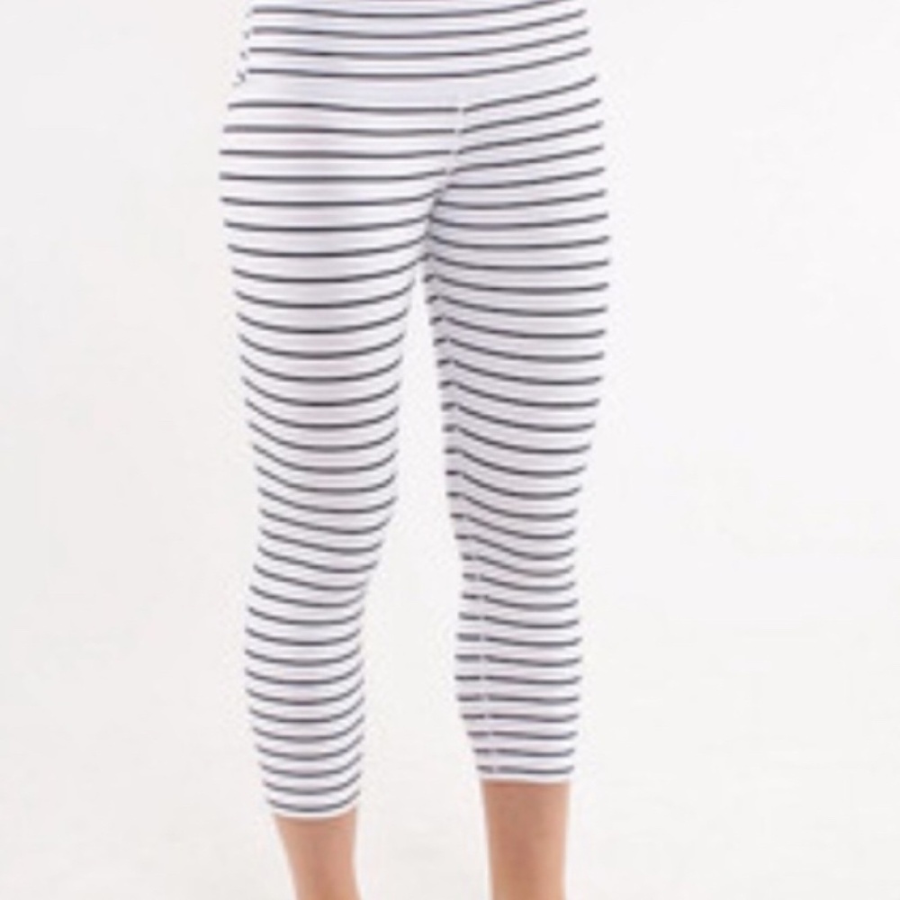 Lululemon Quiet Stripe Wunder Under Crops | 4